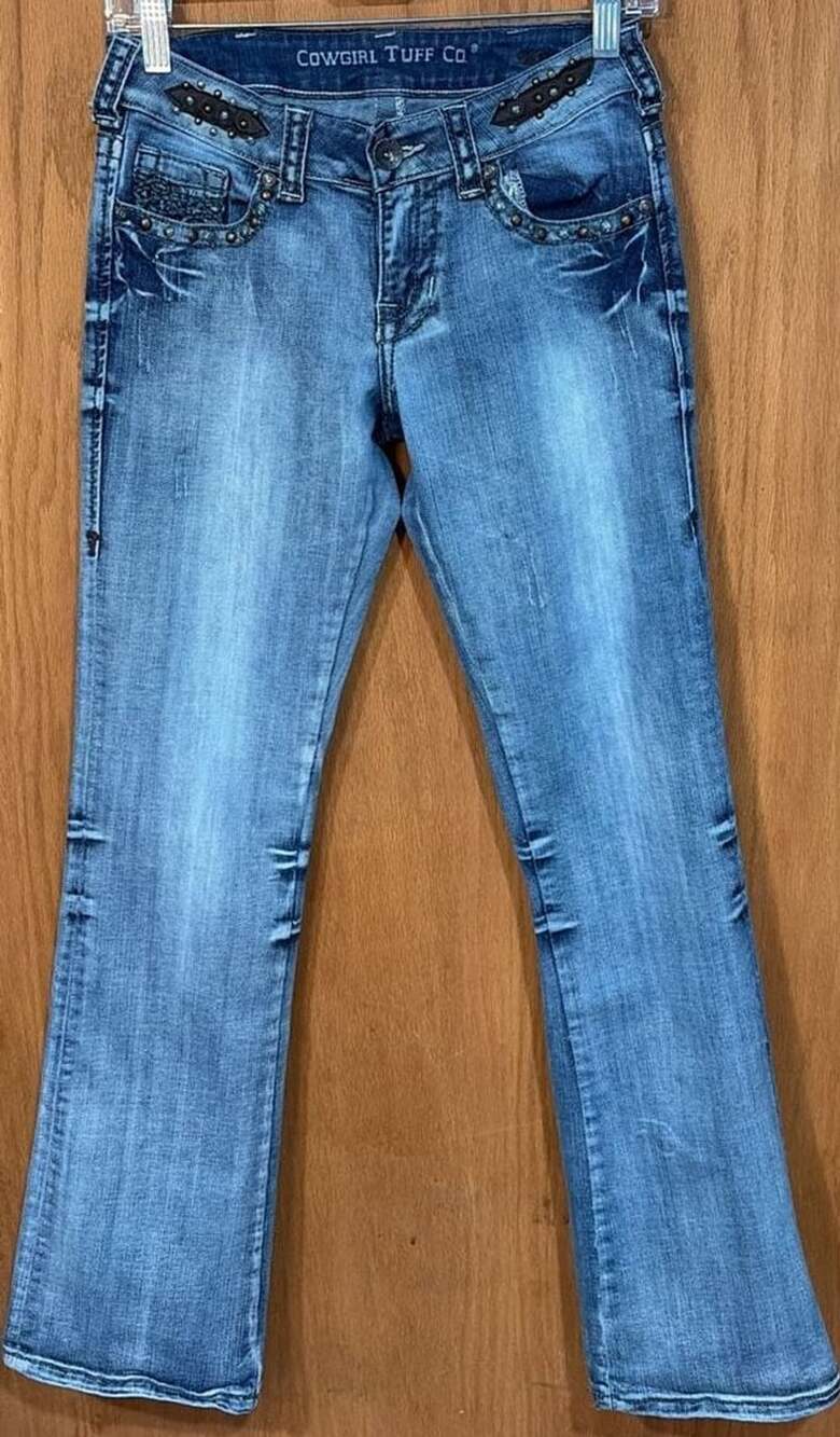 CowgirlTuffCo. Women's Bootcut Jeans w/Studded Leather Accents/Embroidered Pocke